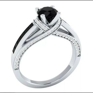 Round Cut Black Sapphire 925 Silver Ring